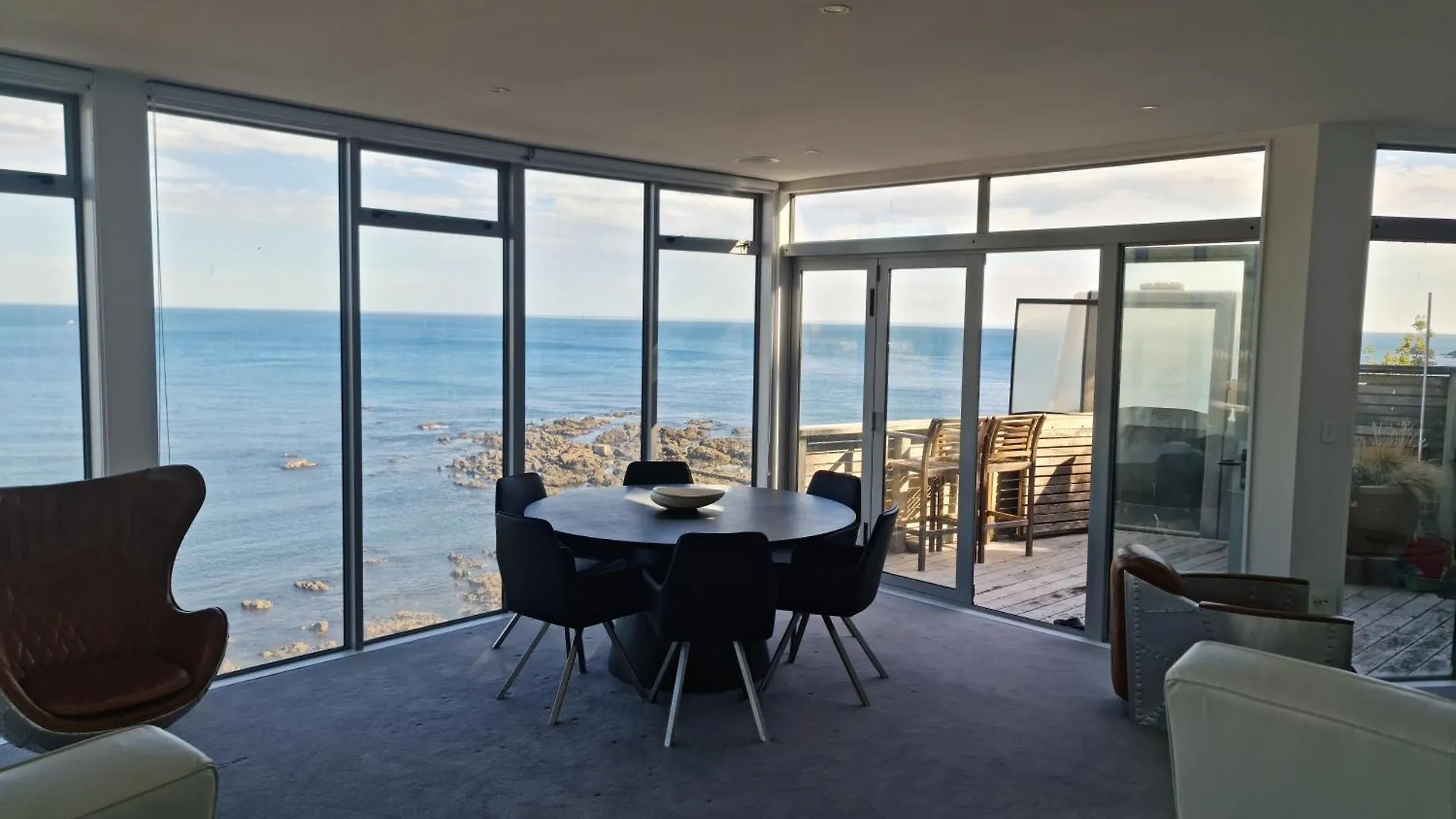 Starship Enterprise Villa Wellington New Zealand